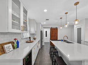 4215 Dallas Street, Houston TX 77023
