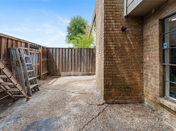9425 Fondren Road, Houston TX 77074