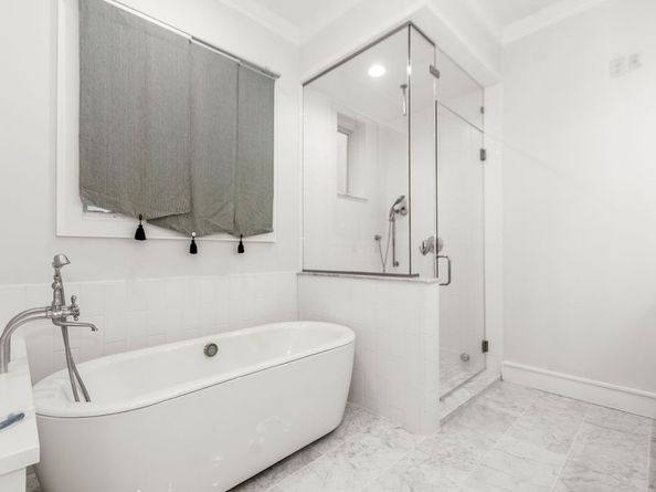 1024 Waverly Street, Houston TX 77008