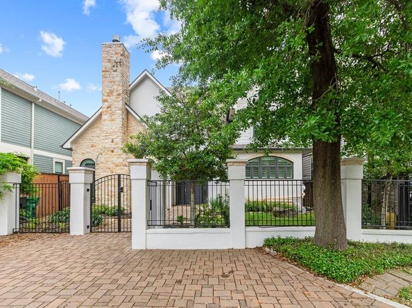 1024 Waverly Street, Houston TX 77008