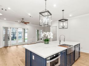1024 Waverly Street, Houston TX 77008