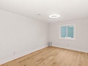 1024 Waverly Street, Houston TX 77008