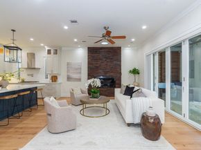 1024 Waverly Street, Houston TX 77008