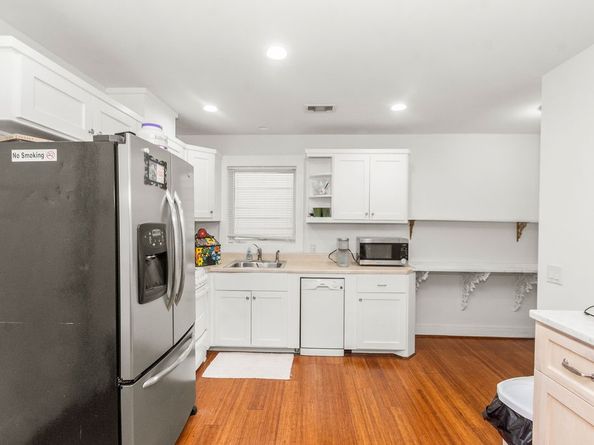 1024 Waverly Street, Houston TX 77008