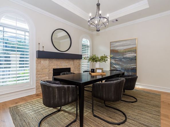 1024 Waverly Street, Houston TX 77008