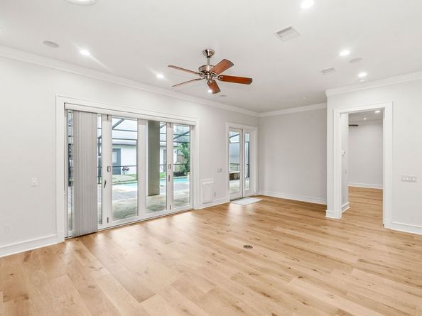 1024 Waverly Street, Houston TX 77008