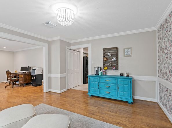 11731 Glenway Drive, Houston TX 77070