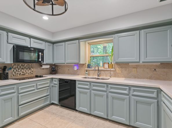 11731 Glenway Drive, Houston TX 77070