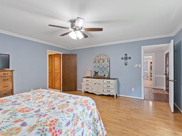 11731 Glenway Drive, Houston TX 77070