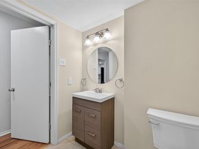 918 Gilpin Street, Houston TX 77034