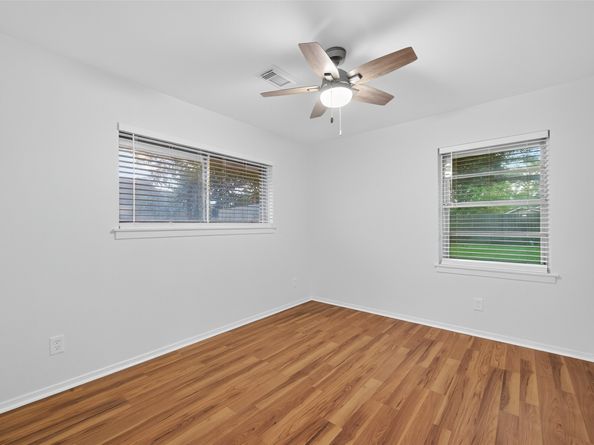 918 Gilpin Street, Houston TX 77034