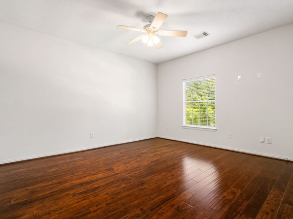 187 E Lansdowne Circle, The Woodlands TX 77382