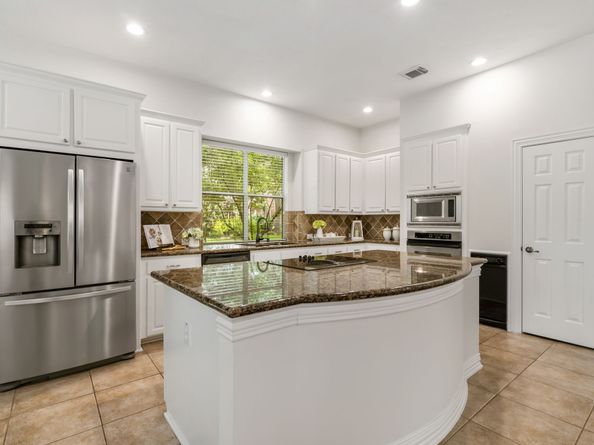 187 E Lansdowne Circle, The Woodlands TX 77382