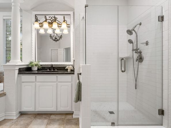 187 E Lansdowne Circle, The Woodlands TX 77382