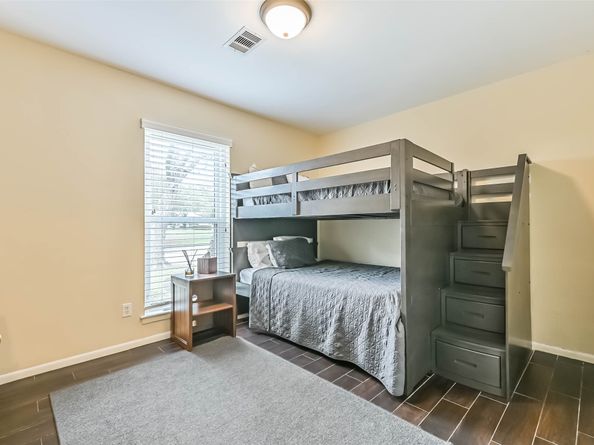 18210 Point Lookout Drive, Houston TX 77058
