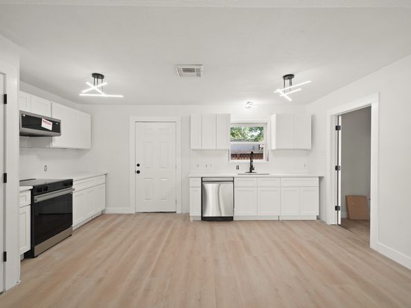 6826 Kingsway Drive, Houston TX 77087
