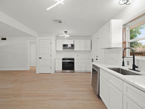 6826 Kingsway Drive, Houston TX 77087