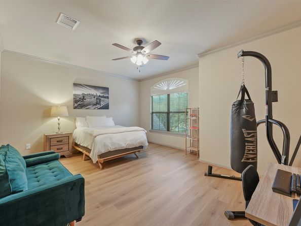 82 Mill Point Place, The Woodlands TX 77380