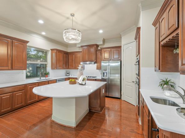 82 Mill Point Place, The Woodlands TX 77380