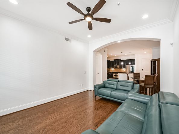 2120 Kipling Street 301, Houston TX 77098