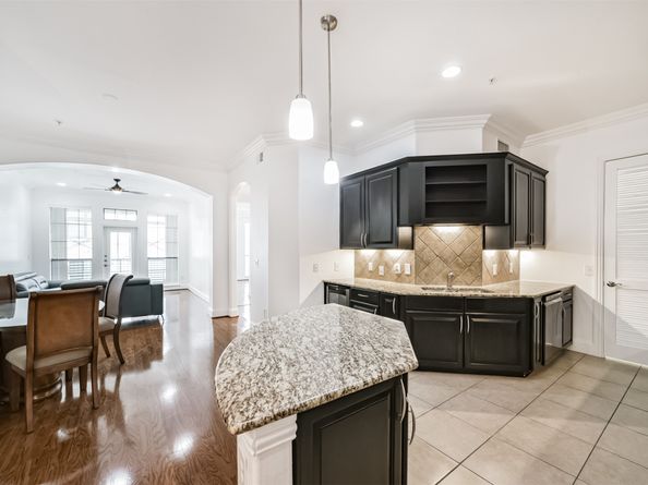 2120 Kipling Street 301, Houston TX 77098