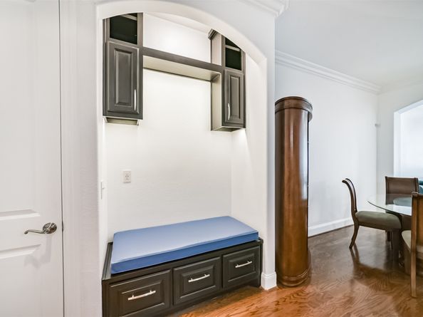 2120 Kipling Street 301, Houston TX 77098