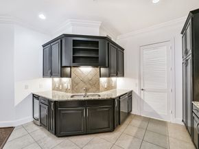2120 Kipling Street 301, Houston TX 77098