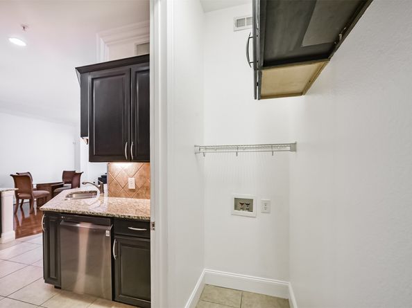 2120 Kipling Street 301, Houston TX 77098