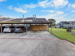 2071 Country Village Boulevard C, Humble TX 77338