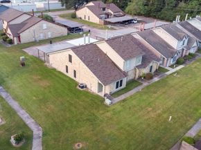 2071 Country Village Boulevard C, Humble TX 77338