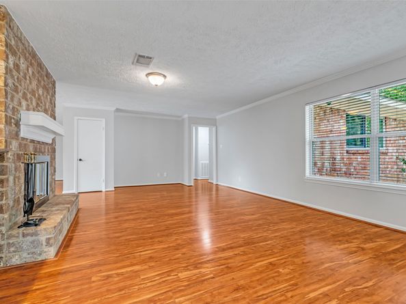3250 Three Pines Drive, Kingwood TX 77339