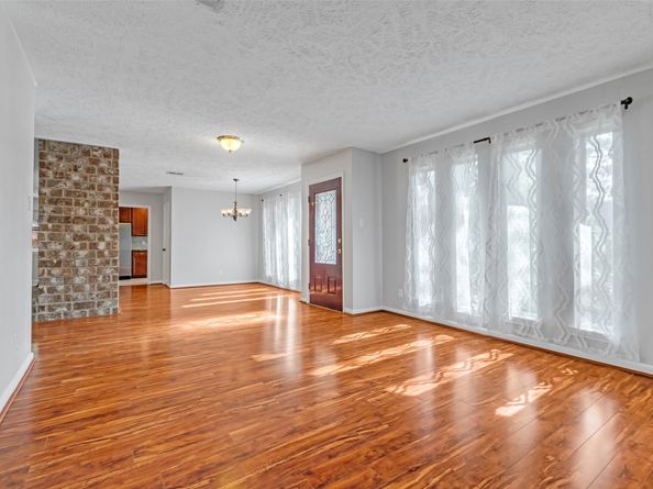 3250 Three Pines Drive, Kingwood TX 77339