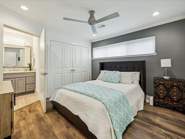 9406 Cliffwood Drive, Houston TX 77096