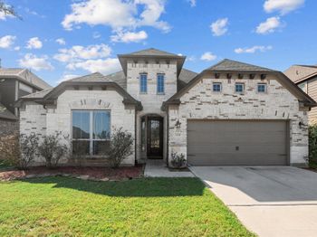 3324 Hickory Leaf Trail