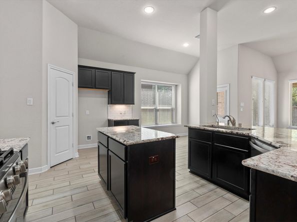 3324 Hickory Leaf Trail, Conroe TX 77301