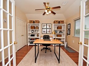 611 Woodcastle Bend, Houston TX 77094