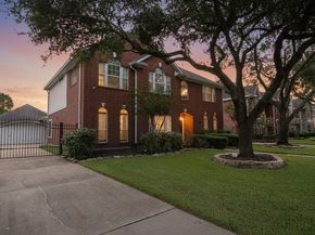 611 Woodcastle Bend, Houston TX 77094