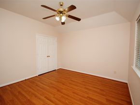 611 Woodcastle Bend, Houston TX 77094