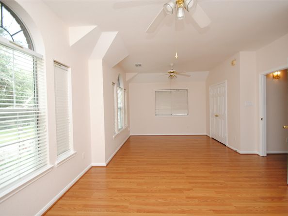 611 Woodcastle Bend, Houston TX 77094