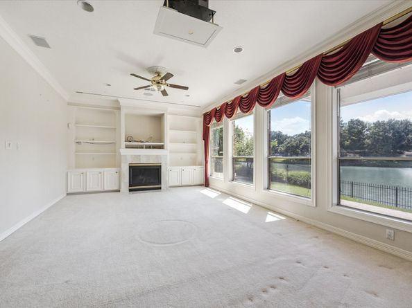 423 Brook Shore Court, Sugar Land TX 77478