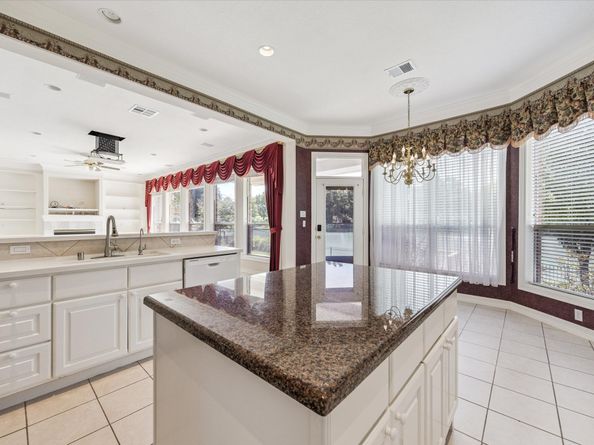 423 Brook Shore Court, Sugar Land TX 77478
