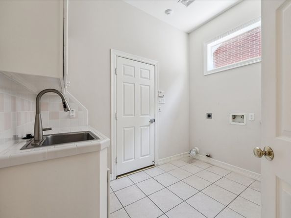 423 Brook Shore Court, Sugar Land TX 77478