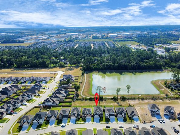 12027 Maple Oak Drive, Houston TX 77066