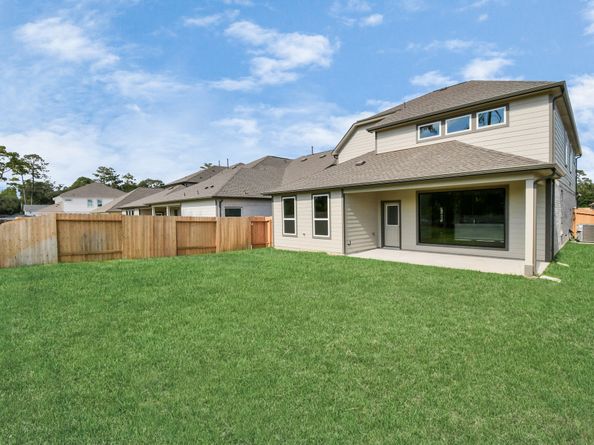 12027 Maple Oak Drive, Houston TX 77066