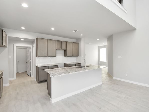 12027 Maple Oak Drive, Houston TX 77066