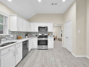43 WRENS SONG Place, The Woodlands TX 77382