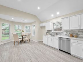 43 WRENS SONG Place, The Woodlands TX 77382