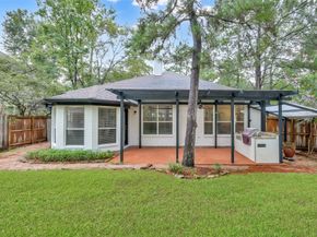 43 WRENS SONG Place, The Woodlands TX 77382