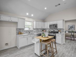 43 WRENS SONG Place, The Woodlands TX 77382