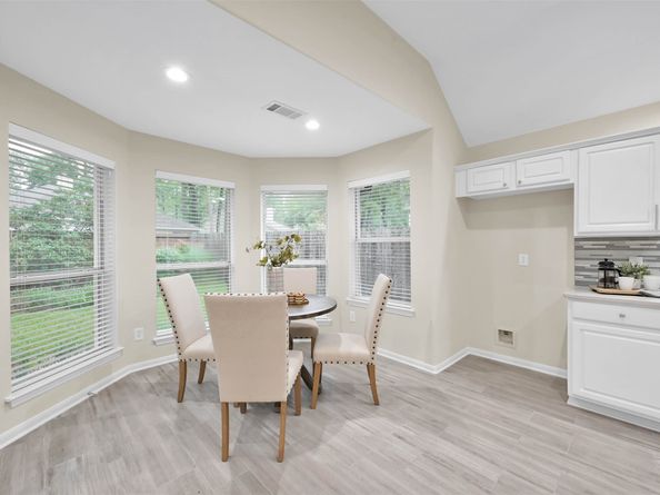 43 WRENS SONG Place, The Woodlands TX 77382